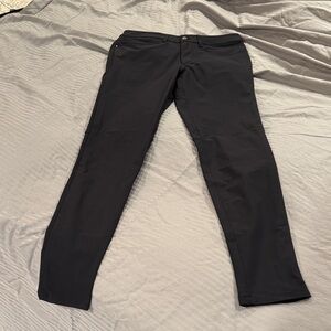 lulu black men’s skinny pants